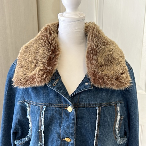 Dollhouse Removable Fur Denim Jacket Sz 2X - Picture 2 of 16